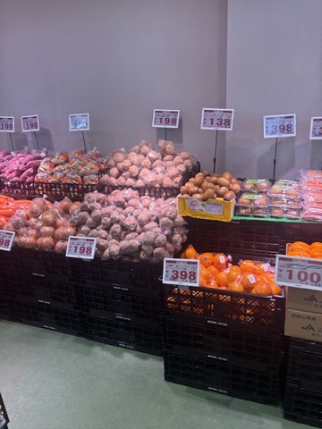 11/7まるふ商店南与野店オープンしました！！グランドオープン３日間多くのお客様に来店いただきました！お並びいただきましたお客様も大変ありがとうございます！15（土）土曜日にもイベント開催予定です！皆様のご来店を心よりお待ちしております！画像