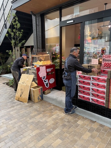 11/7まるふ商店南与野店オープンしました！！グランドオープン３日間多くのお客様に来店いただきました！お並びいただきましたお客様も大変ありがとうございます！15（土）土曜日にもイベント開催予定です！皆様のご来店を心よりお待ちしております！画像