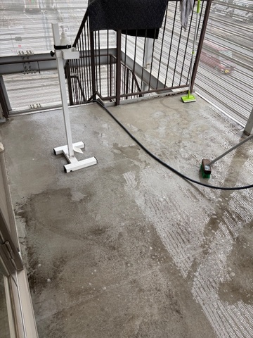 上尾本社２Ｆ事務所大掃除しました！事務のみんなで力を合わせて普段できないところを大掃除です！キレイな事務所で2026年も気持ちよく仕事ができるように！画像